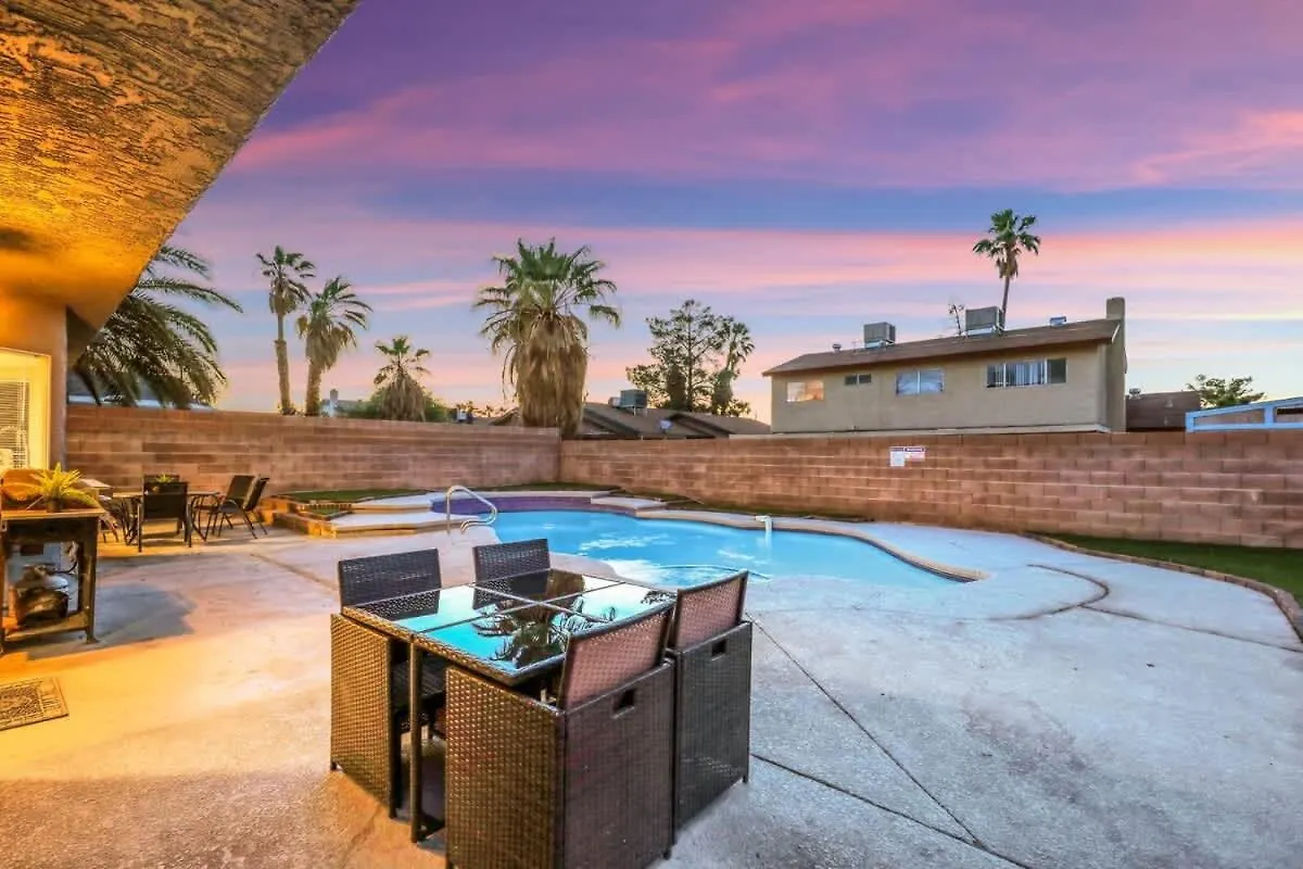 Newly Renovated Modern Oasis W Pool Mins To Strip Villa Las Vegas Amerikai Egyesült Államok