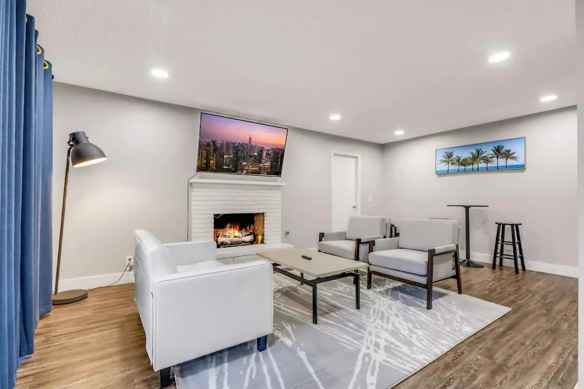 Newly Renovated Modern Oasis W Pool Mins To Strip Villa Las Vegas 0*,  Amerikai Egyesült Államok