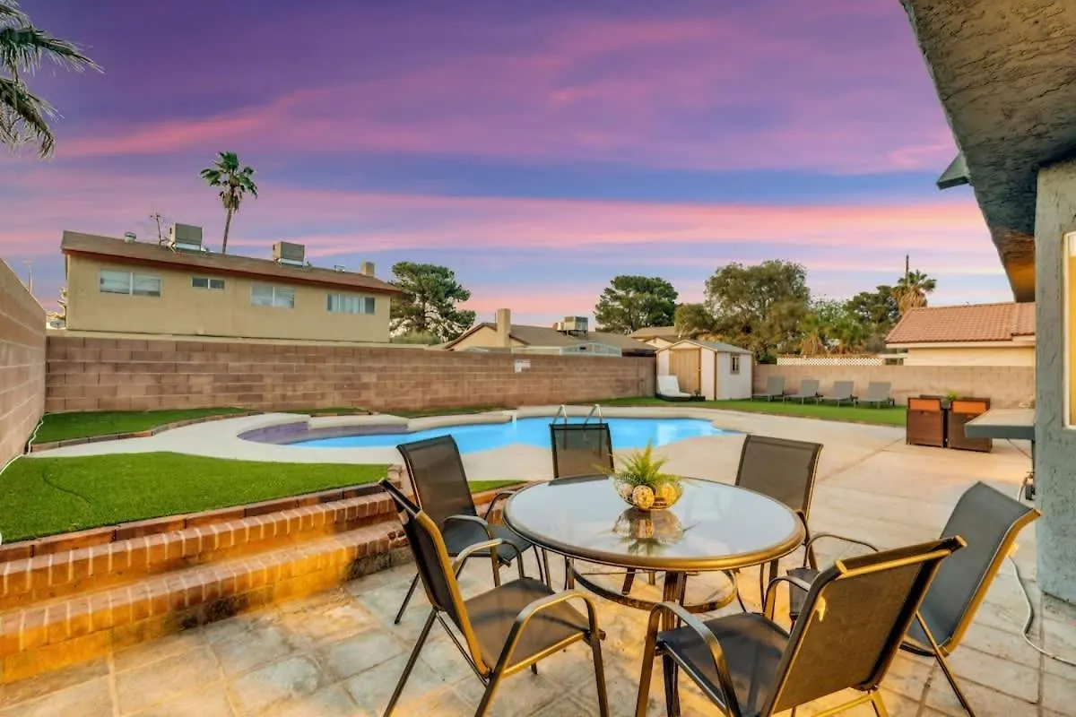 Newly Renovated Modern Oasis W Pool Mins To Strip Villa Las Vegas Amerikai Egyesült Államok